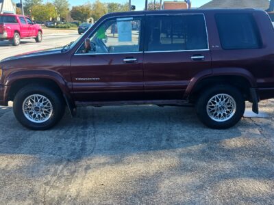 2001 Isuzu Trooper Limited